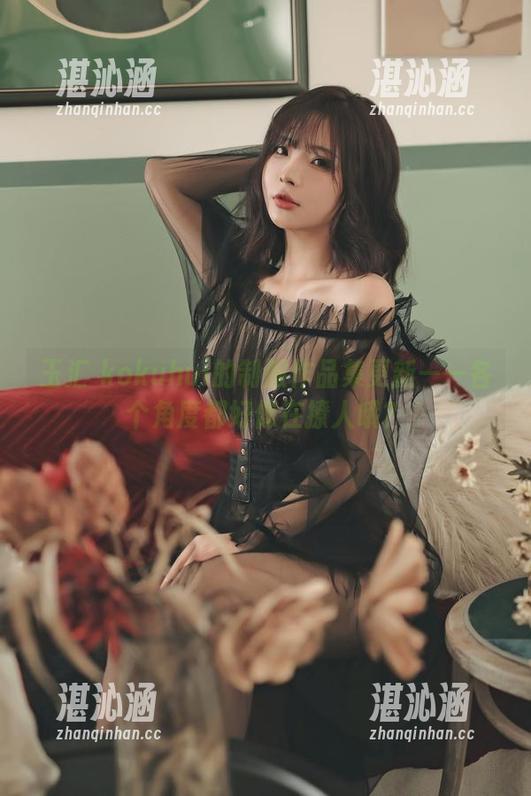 玉汇 kokuhui 玉汇 kokuhui的制服作品集更新——各个角度都好像在撩人哦?